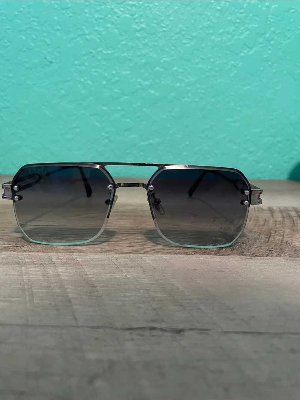 No brand contemporary men’s
